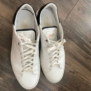 Goodman Sneakers